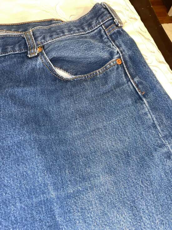 Levi's - Picture 4 of 11